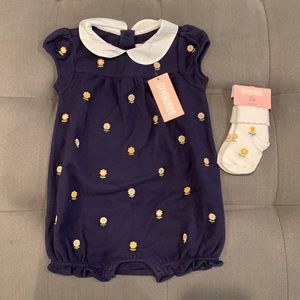New with tags Gymboree Onesie Outfit with matching socks